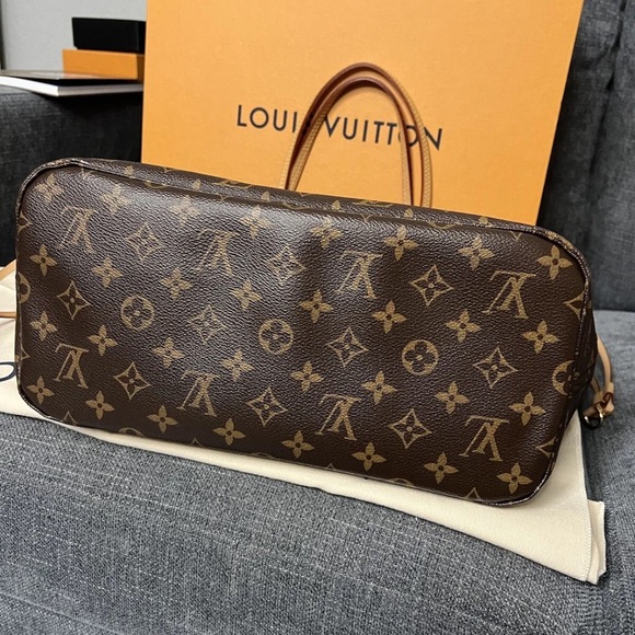 Louis Vuitton Neverfull - Picture 8 of 9